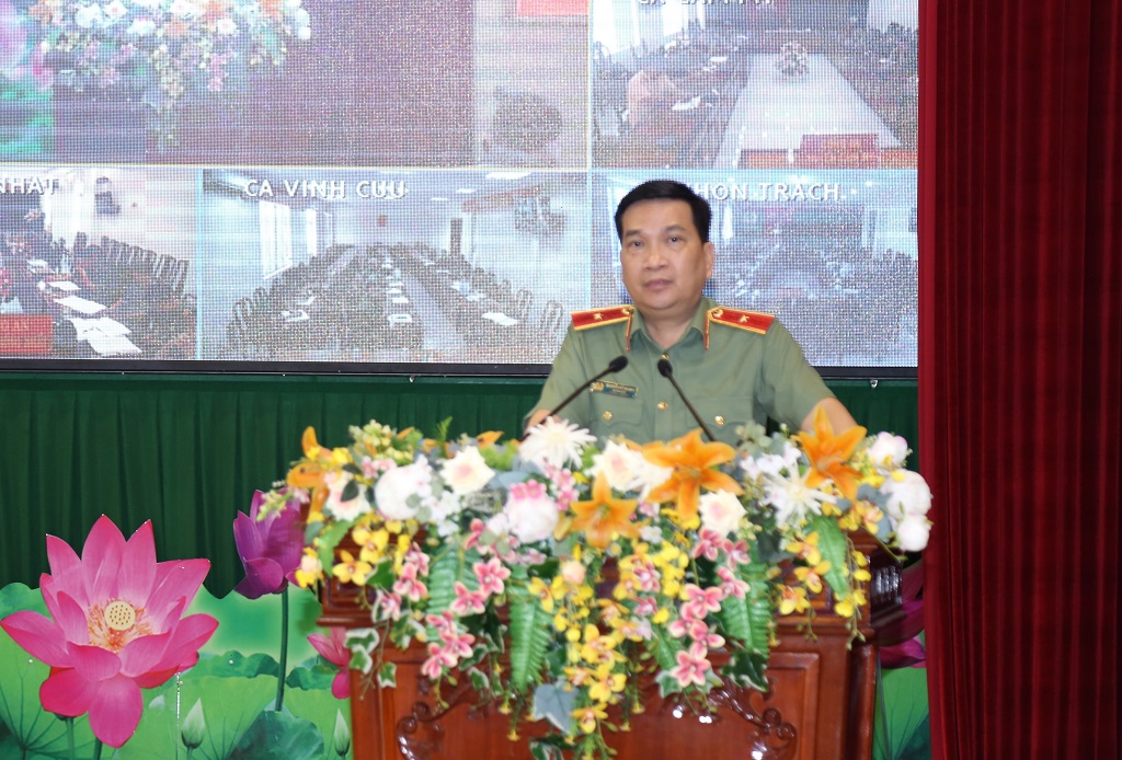 Thiếu tướng Nguyễn Sỹ Quang phát biểu