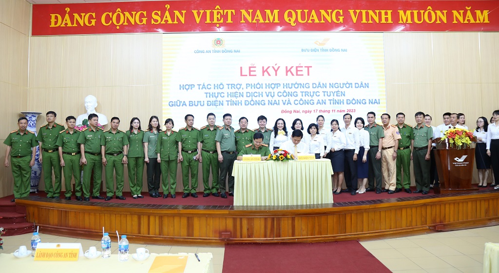 ký thỏa thuận hợp tác