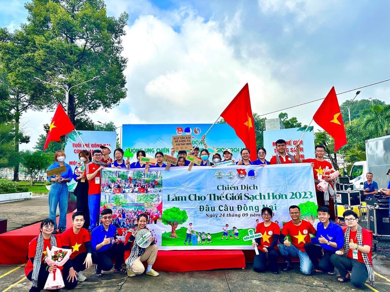 Tặng hoa