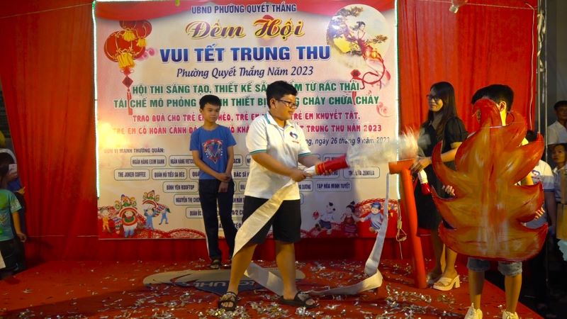 Sản phẩm mô phỏng vòi nước cứu hóa