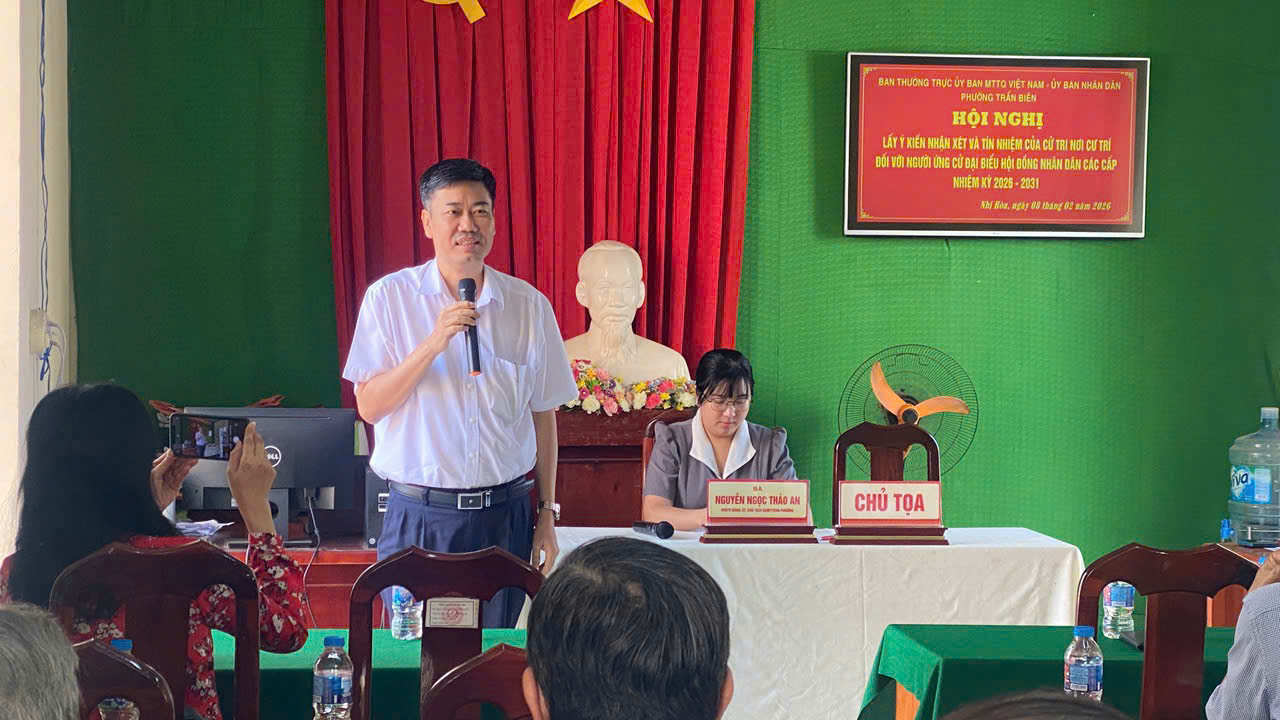 Description: D:\Hinh anh\Anh Ky yeu ĐH\Văn kiện Đại hội BH\gen-n-z7516498581450_6719965a682f39ecf72ed67acf0764b3.jpg