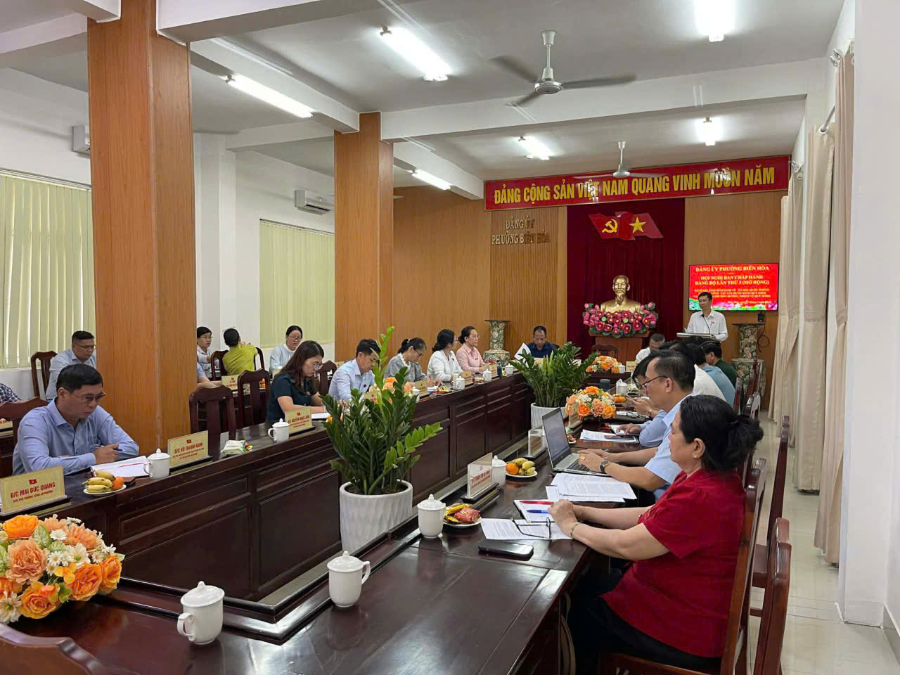 Description: D:\Hinh anh\anh\gen-h-z7663681922475_913055c373955833144a812db3a4e2c6.jpg