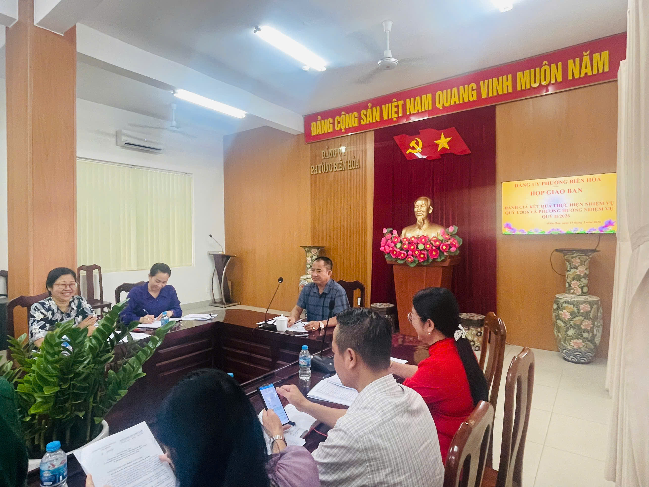 Description: D:\Bai viet 2025\Hinh anh\gen-h-z7635162201698_d2d94fc4345e08591e3a0c4a71e91e10.jpg