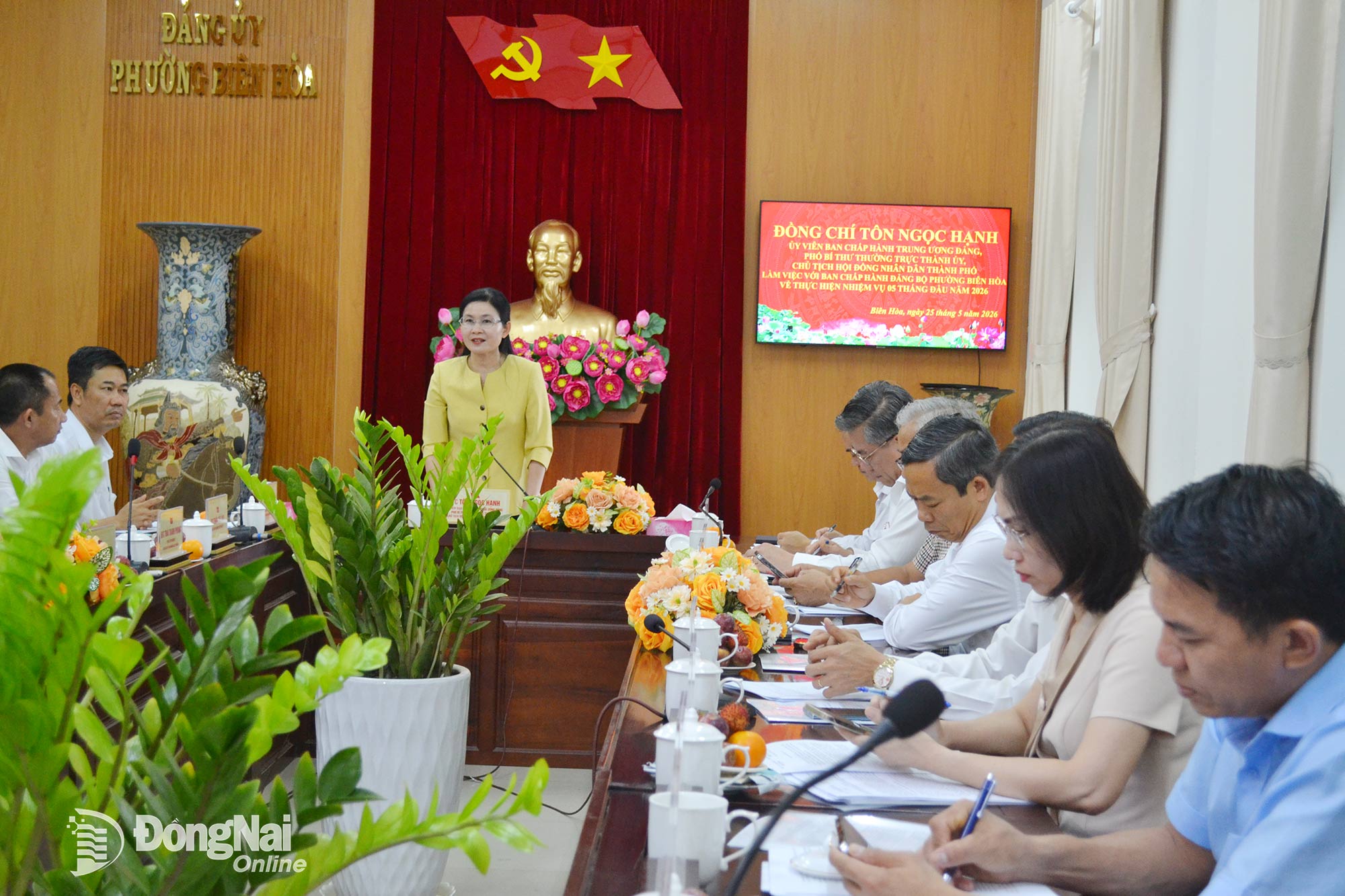 Ủy viên Trung ương Đảng, Phó Bí thư Thường trực Thành ủy, Chủ tịch HĐND thành phố Đồng Nai Tôn Ngọc Hạnh chủ trì buổi làm việc