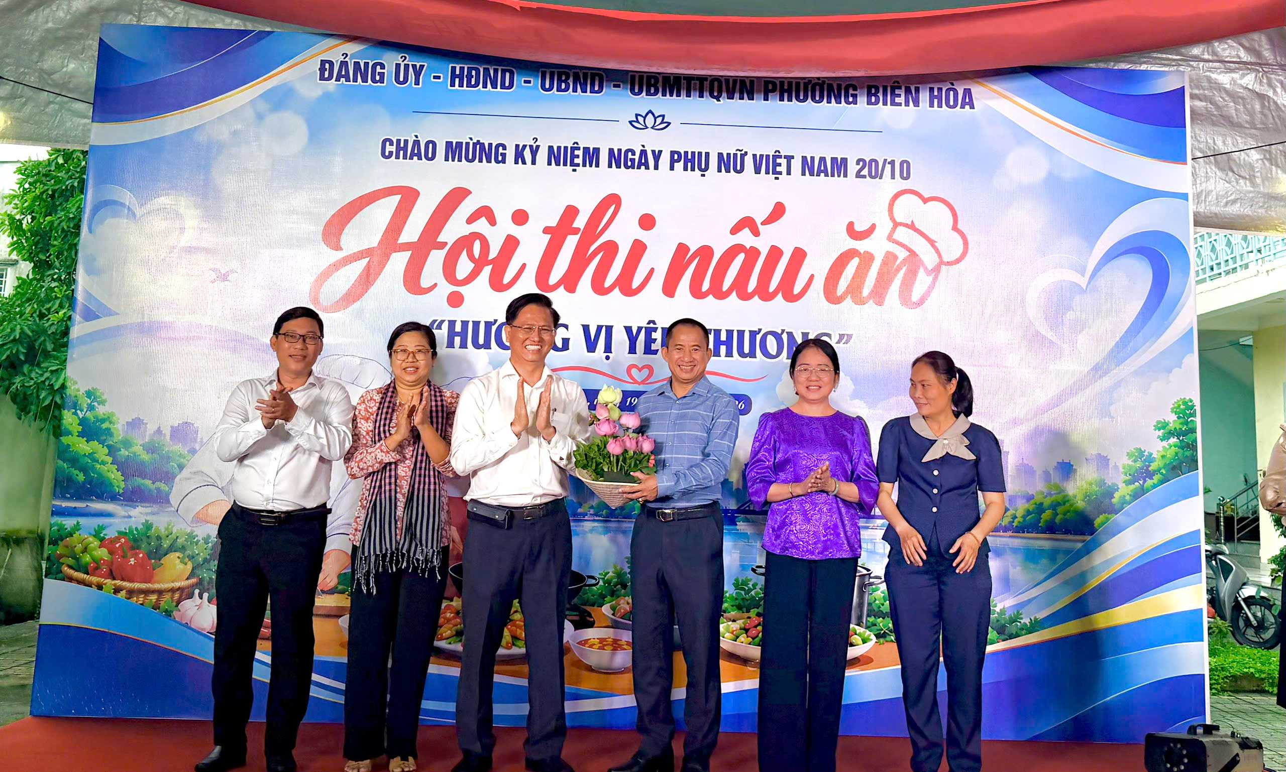 PHƯỜNG BIÊN HÒA TỔ CHỨC HỘI THI NẤU ĂN “HƯƠNG VỊ YÊU THƯƠNG” CHÀO MỪNG NGÀY PHỤ NỮ VIỆT NAM 20/10